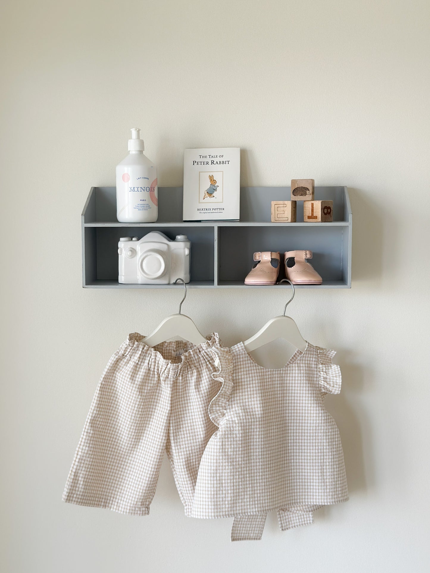 Ines bow top and culottes set in beige gingham