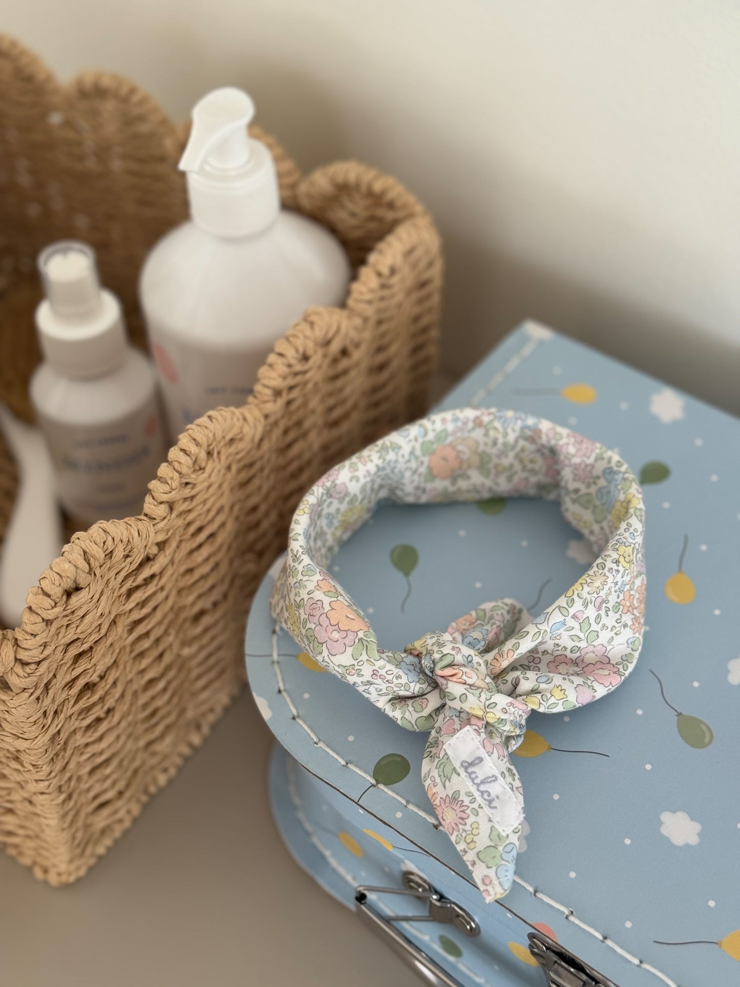 Bobbi scarf in meadow print