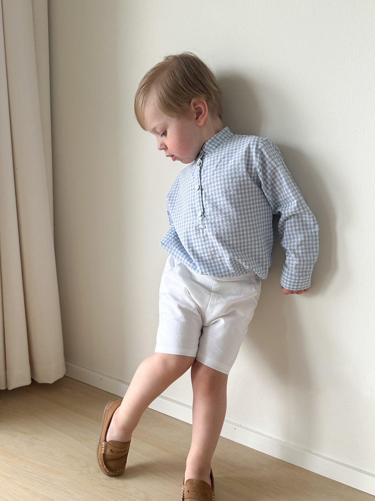 Noah shorts in white linen